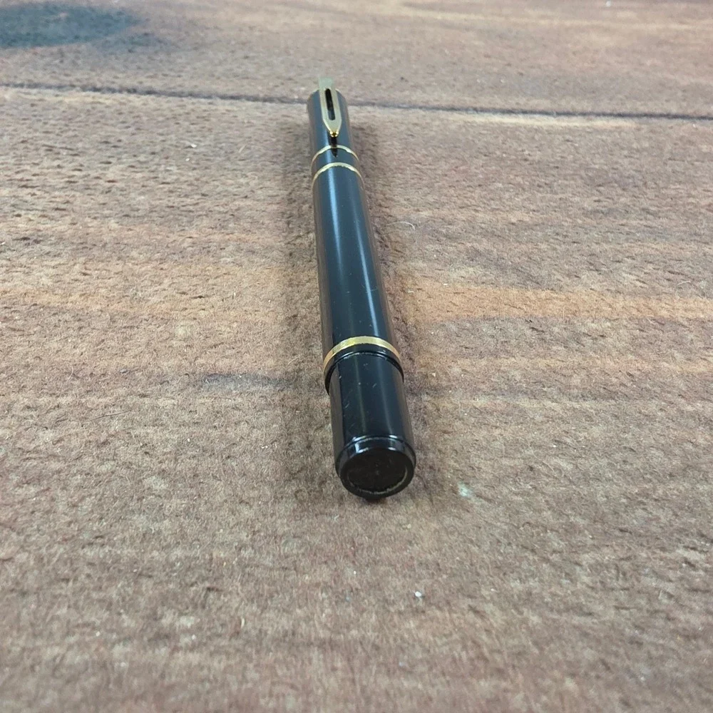 Waterman Fountain Pen Black Gold Good Fine Nib Paris France Boxed